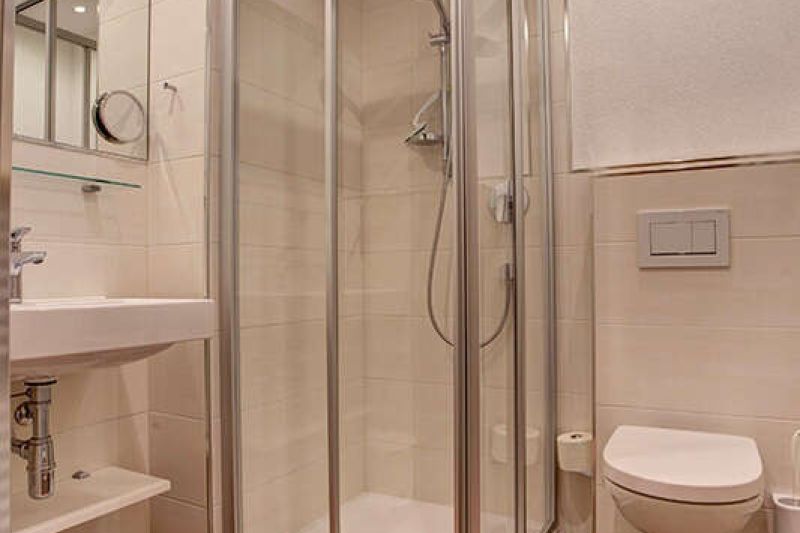 Bathroom in the Pension Roman
