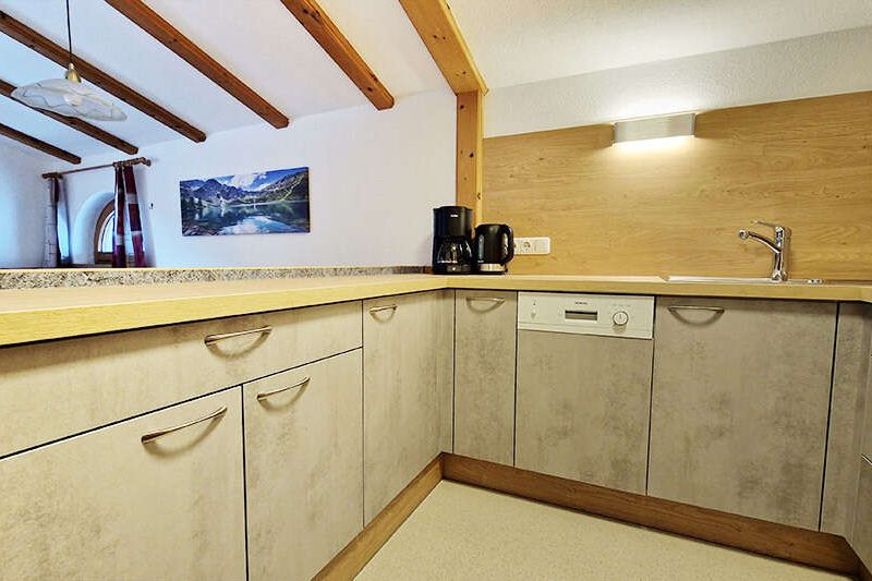 Kitchen in the Riffler apartment in the Pension Roman in Tyrol