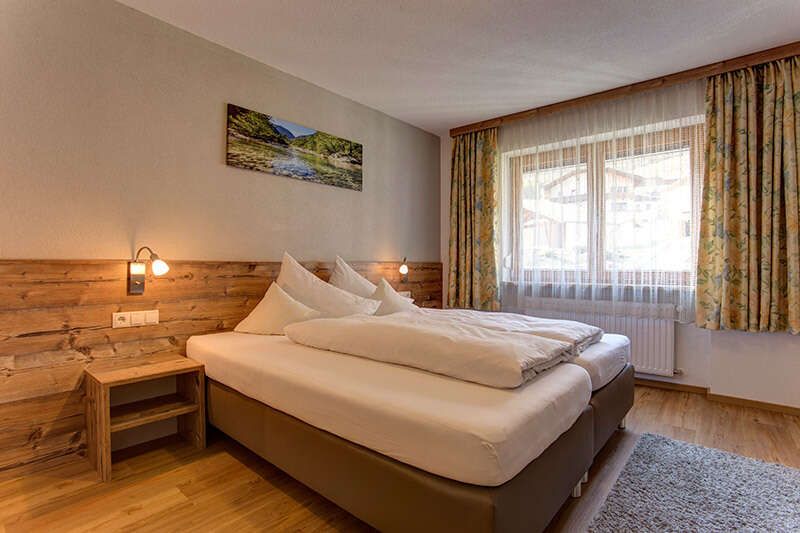 Doppelzimmer in Pension Roman am Arlberg