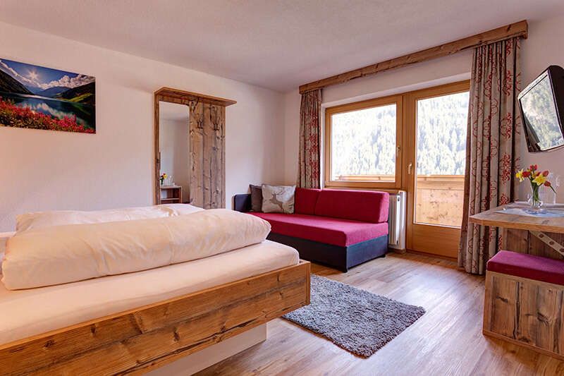 Double or triple room with balcony in Pension Roman
